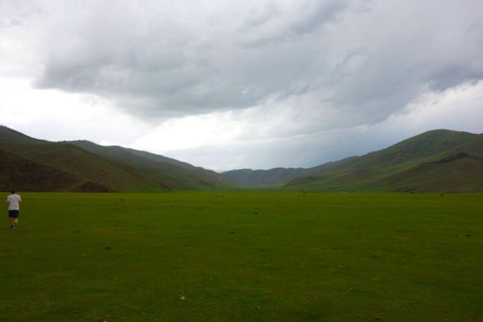 weite mongolische Graslandschaft